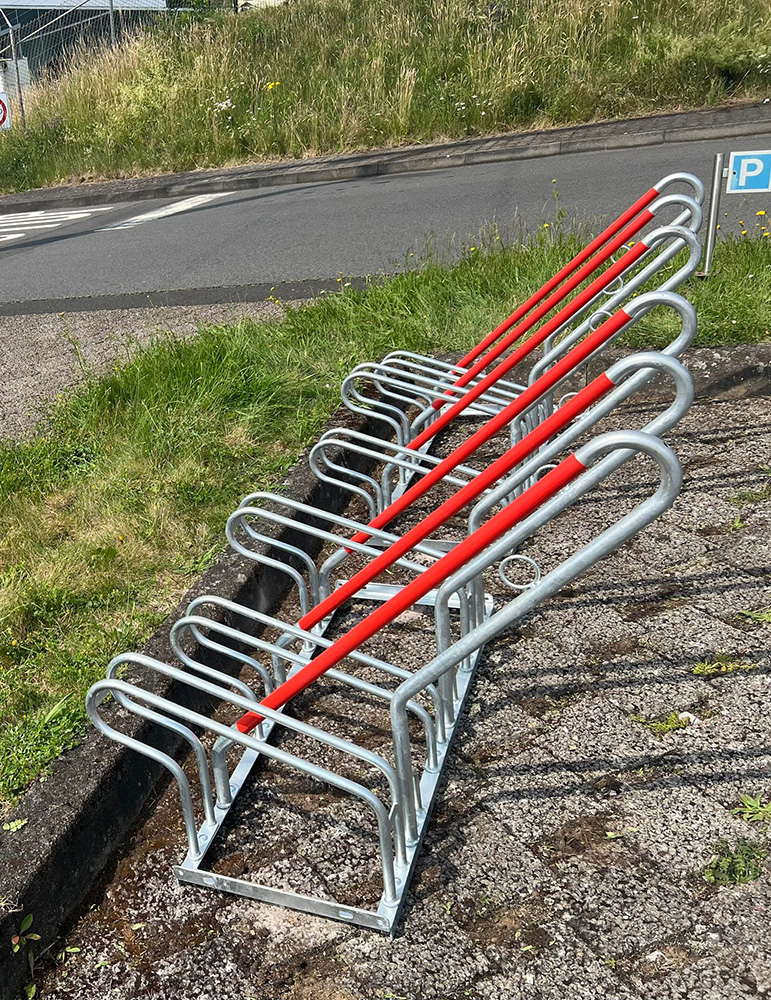Neue Fahrradständer bei Ursa-Chemie