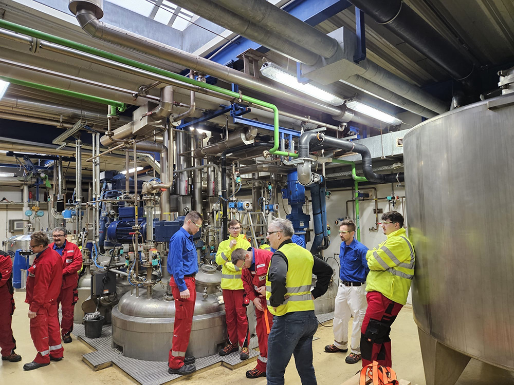 Sicher vorbereitet für den Ernstfall: Bergungsübung bei Ursa-Chemie